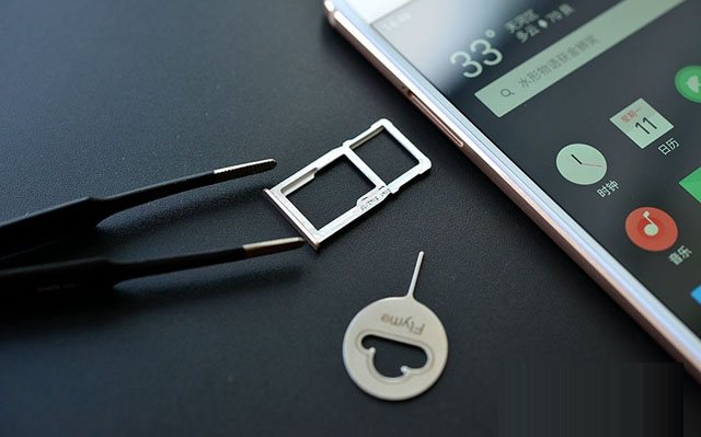 魅蓝Note6怎么打开后盖?魅蓝Note6打开后盖图文教程