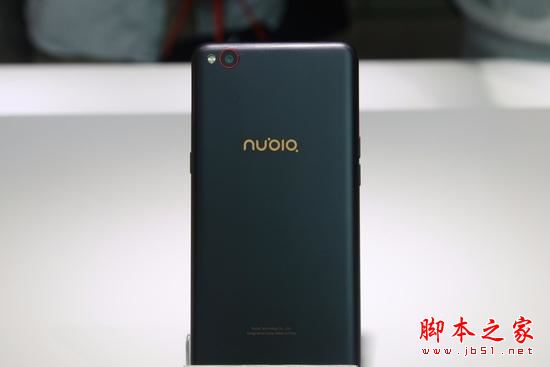 努比亚N2有几种颜色？努比亚nubia n2香槟金和黑金哪个颜色好看？ 