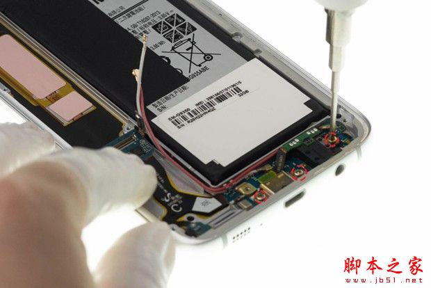 三星S7 Edge做工如何 三星S7 Edge拆解评测