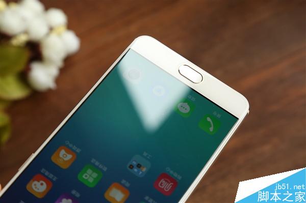 更喜欢哪个?金色/玫瑰金OPPO R9对比图赏