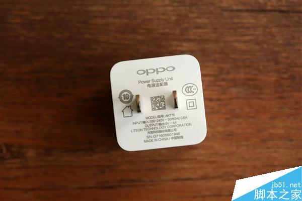 更喜欢哪个?金色/玫瑰金OPPO R9对比图赏