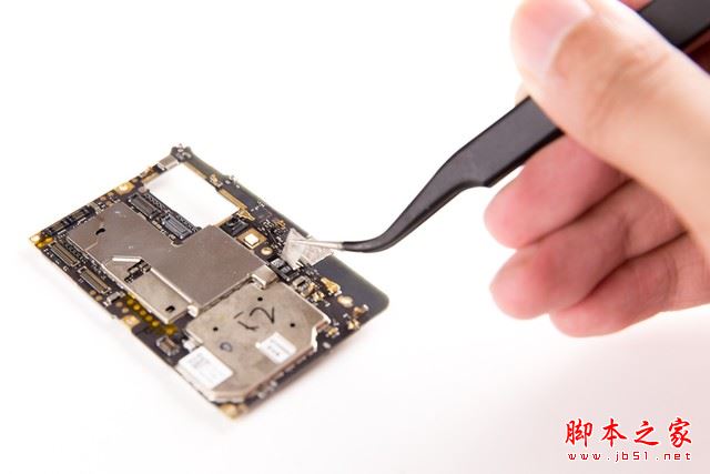 金立M7内部做工怎么样?金立M7拆机图解全过程评测