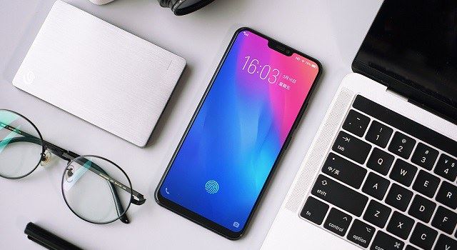 vivo X21值得购买吗？ vivo X21屏幕指纹版全方位深度评测