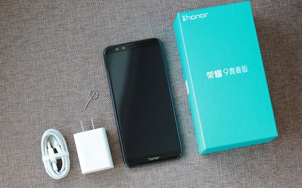 荣耀9青春版怎么装卡/插卡?华为荣耀9青春版SIM卡安装详细图文步骤
