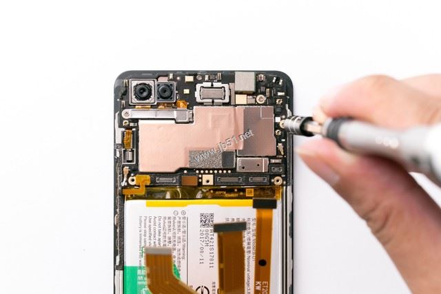 vivoX20拆解教程 vivo X20拆机图解全过程深度评测
