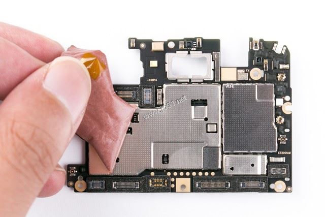 vivoX20拆解教程 vivo X20拆机图解全过程深度评测