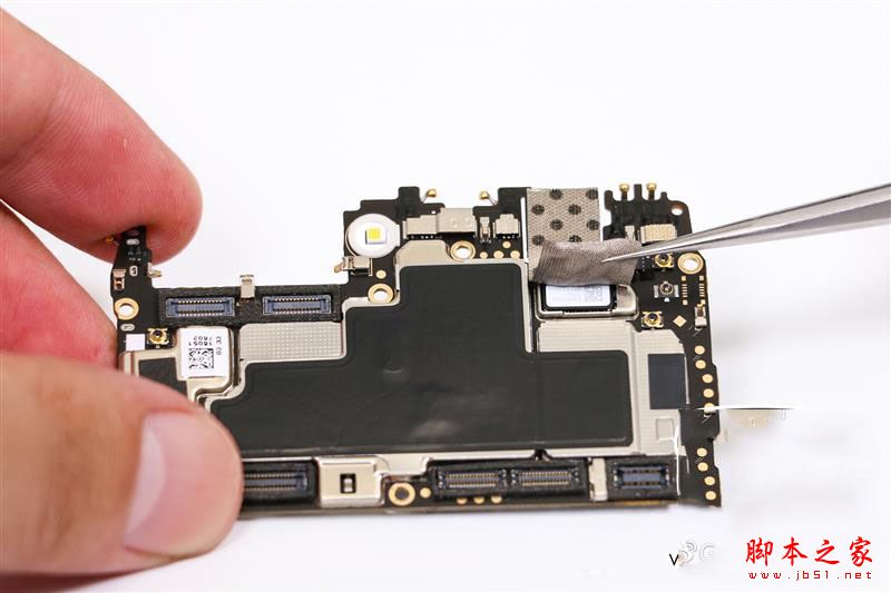 OPPO R11内部做工拆解如何?OPPO R11拆机详细图文评测