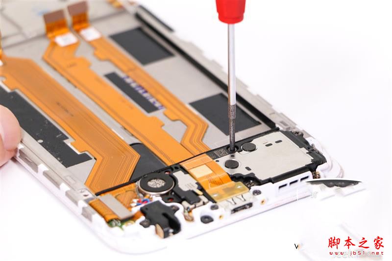OPPO R11内部做工拆解如何?OPPO R11拆机详细图文评测
