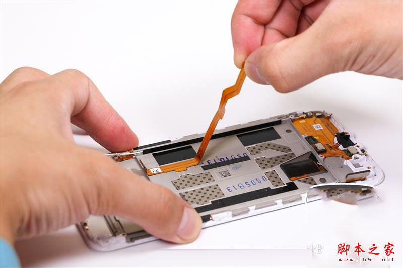 OPPO R11内部做工拆解如何?OPPO R11拆机详细图文评测