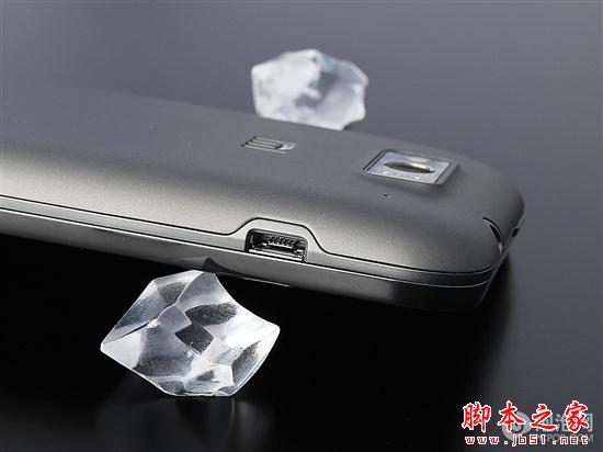 昔日“神器”全新升级 小米手机1S开箱