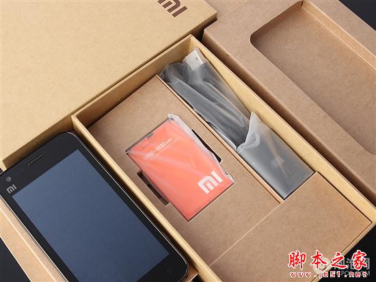 昔日“神器”全新升级 小米手机1S开箱