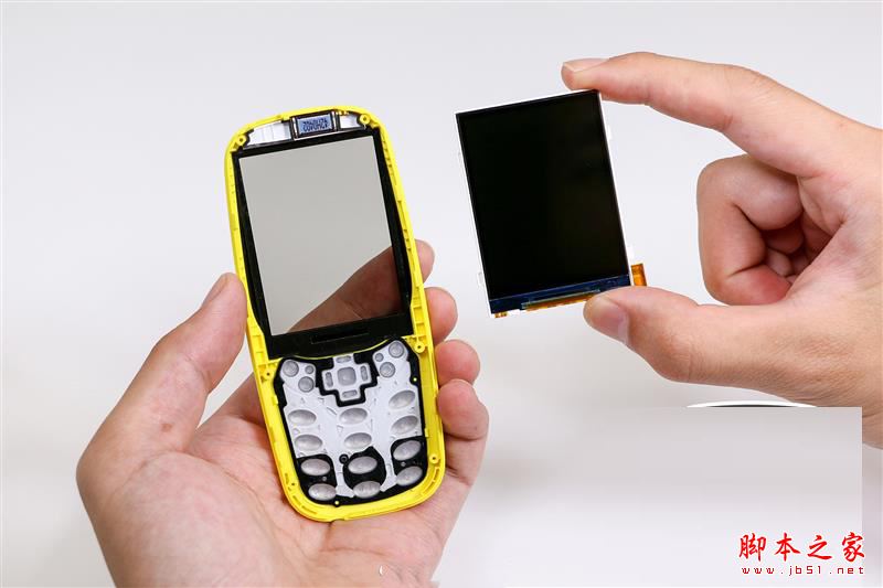 诺基亚3310内部做工怎么样?诺基亚3310复刻版拆机图解评测