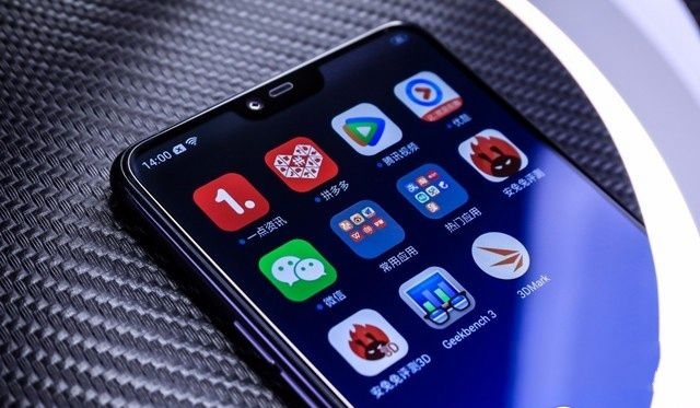OPPO R15配置怎么样 OPPO R15参数详解_真机图赏