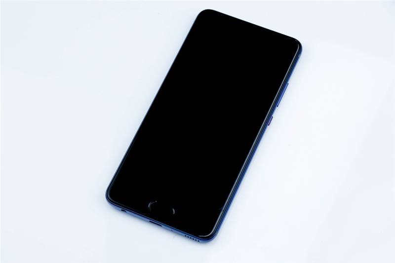 华为P10 Plus做工如何?华为P10Plus拆机图解评测教程