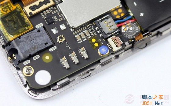 nubia Z5S螺丝上的保修贴纸