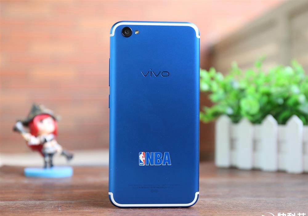 vivo X9活力蓝定制版开箱图赏：这配色骚气(8/24)