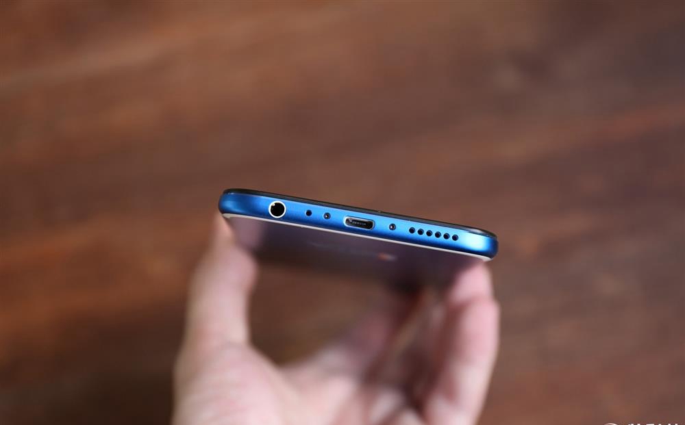 vivo X9活力蓝定制版开箱图赏：这配色骚气(17/24)