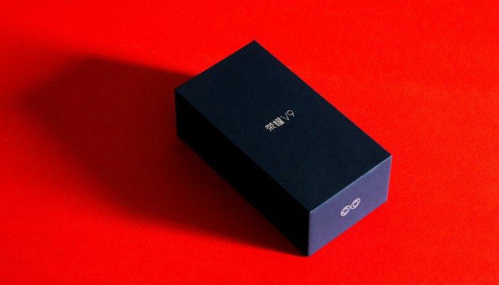 荣耀V9红色好看吗 荣耀V9魅焰红开箱图赏