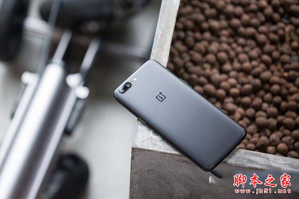 一加5有几个版本?一加5高配版和标准版各版本区别对比评测