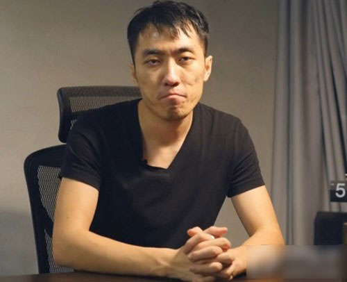 王自如就锤子手机测评公开致歉【视频】