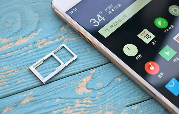 魅蓝Note6怎么装卡/插卡 魅蓝Note6 SIM卡安装教程