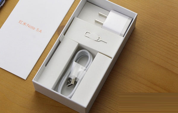 红米Note5A怎么装SIM卡?红米Note5A插卡/装卡教程