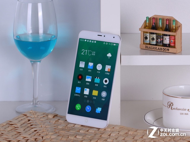 性能巅峰! 市售最强八大智能手机盘点