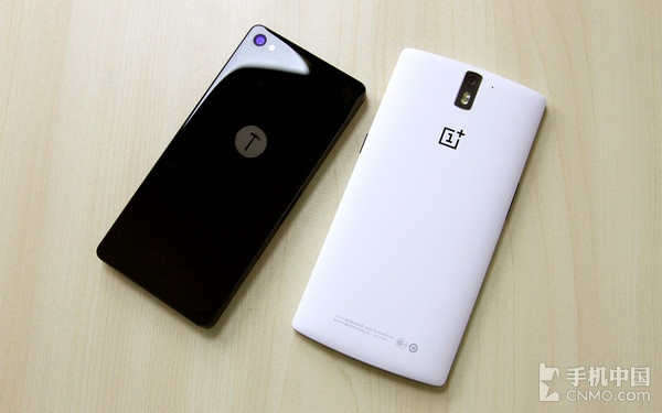 不谈情怀只比产品 锤子手机PK一加手机第7张图