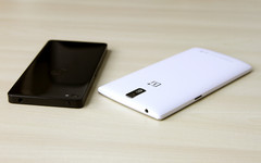 不谈情怀只比产品 锤子手机PK一加手机第9张图