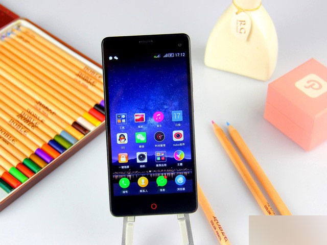 亮点在拍照 努比亚 Z7 Mini报价1680元