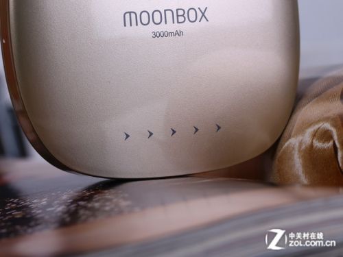 正好配iPhone 6 时尚精美移动电源推荐