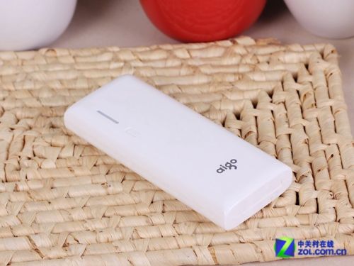 商务出行需携带 超实用移动电源大推荐