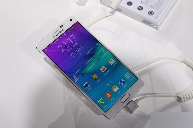 2K屏+骁龙805无敌? 三星Note4对手前瞻