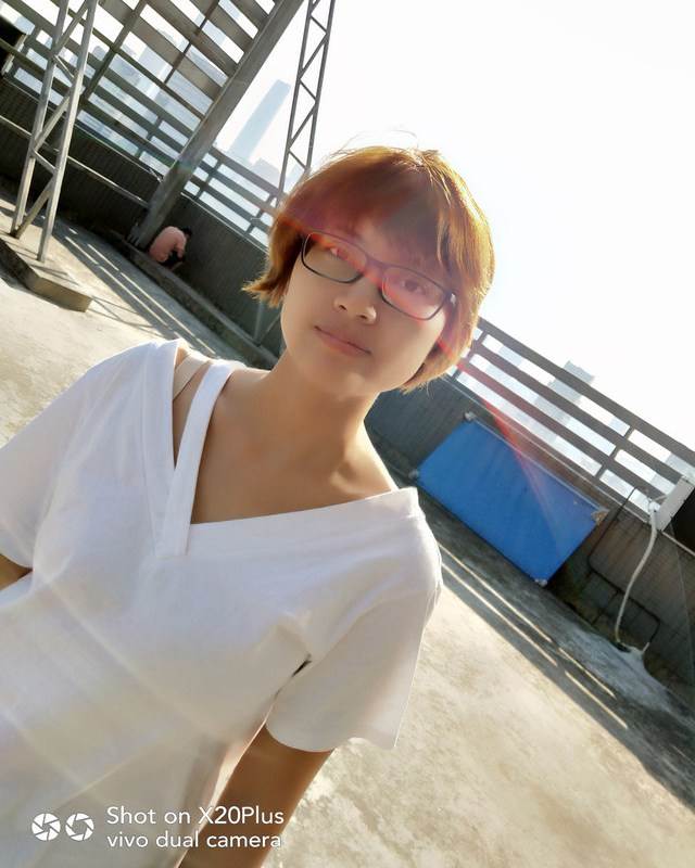 vivo X20Plus值得买吗?vivo X20Plus拍照性能外观全面深度评测