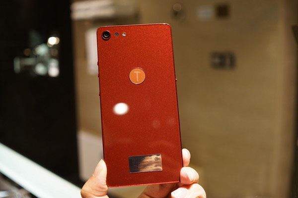 坚果Pro2怎么样？锤子坚果Pro2配置外观拍照性能上手深度评测