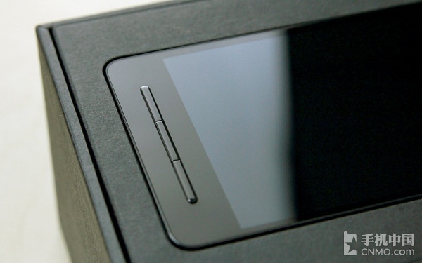 情怀已上细节未满 锤子手机零售版评测 