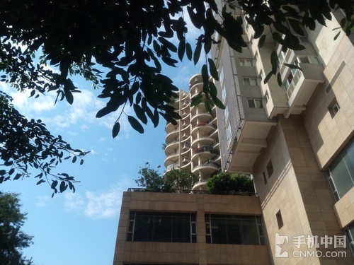 情怀已上细节未满 锤子手机零售版评测 