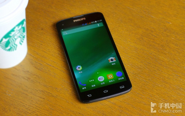 全高清大屏长续航强机 飞利浦I908评测