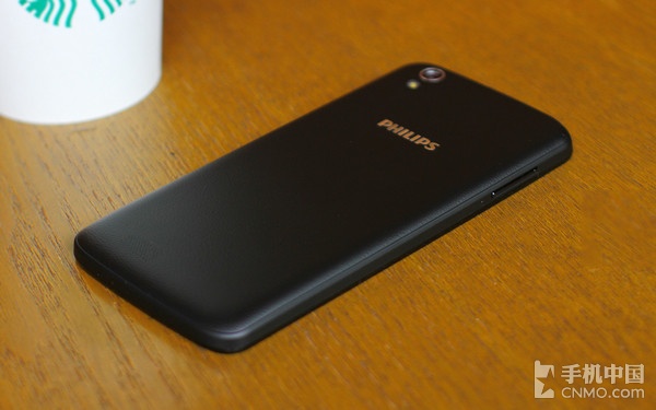 全高清大屏长续航强机 飞利浦I908评测
