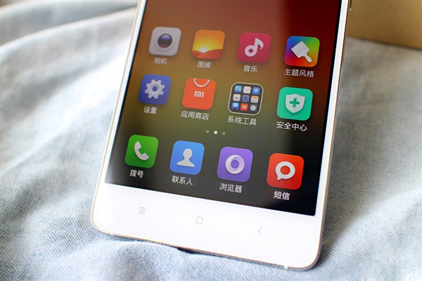 多图杀猫！小米4白色版真机图赏 比黑色的赞多了图片4