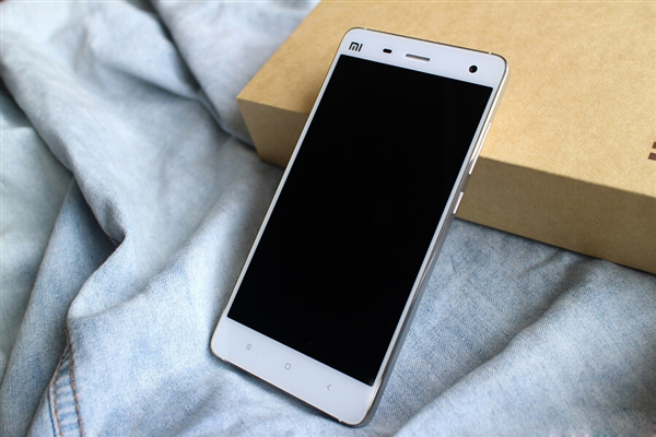 多图杀猫！小米4白色版真机图赏 比黑色的赞多了图片8