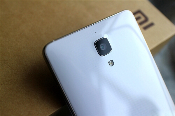 多图杀猫！小米4白色版真机图赏 比黑色的赞多了图片13