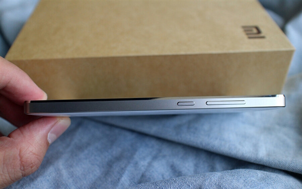 多图杀猫！小米4白色版真机图赏 比黑色的赞多了图片16