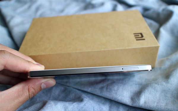 多图杀猫！小米4白色版真机图赏 比黑色的赞多了图片17