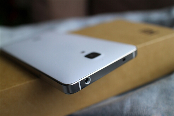 多图杀猫！小米4白色版真机图赏 比黑色的赞多了图片19