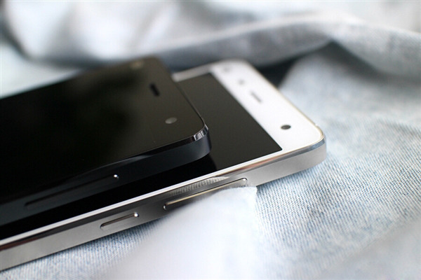 多图杀猫！小米4白色版真机图赏 比黑色的赞多了图片25