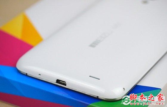 魅族MX3移动版机身底部外观