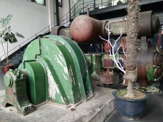 价格相差9毛9 一加手机与小米4应该选谁 