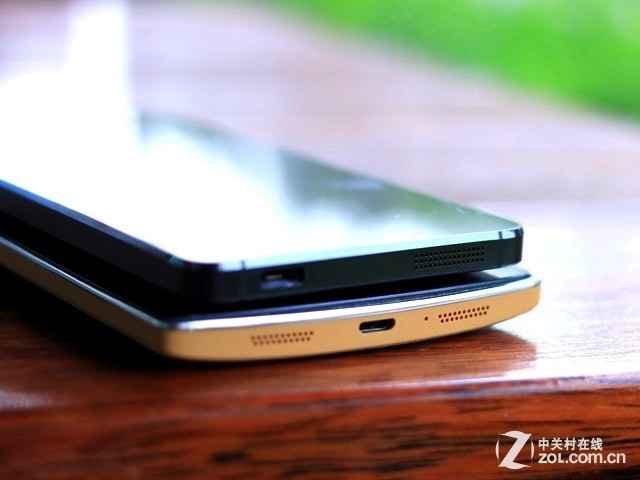 价格相差9毛9 一加手机与小米4应该选谁 