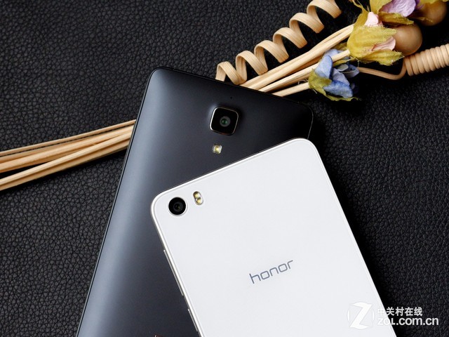 尖Phone:谁是1999王者 荣耀6对比小米4 